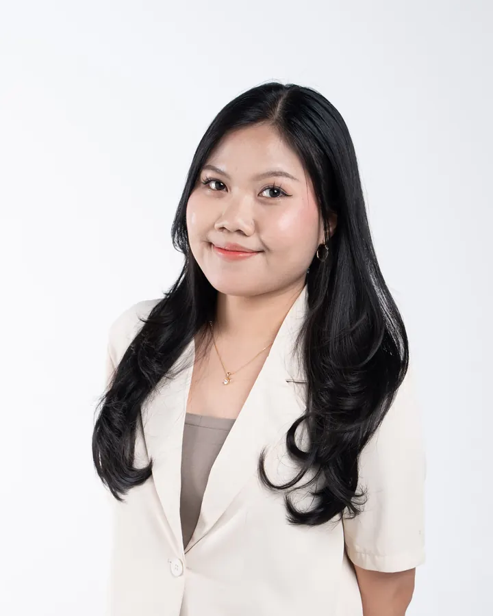 Maya, Senior Accounting